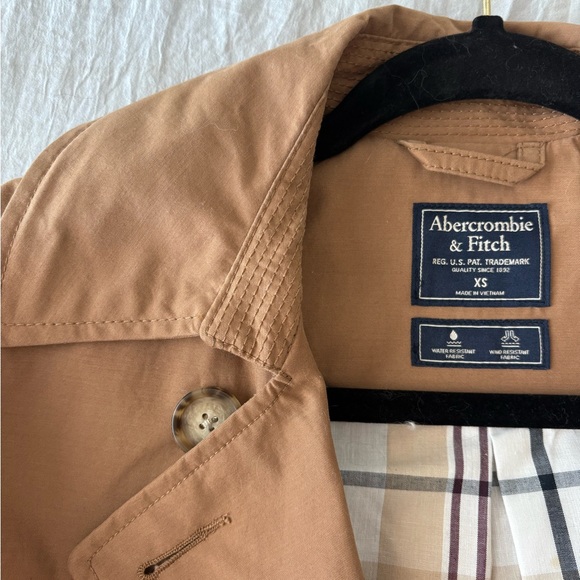 Abercrombie & Fitch Tan Trench Coat Timeless Design - Picture 3 of 5